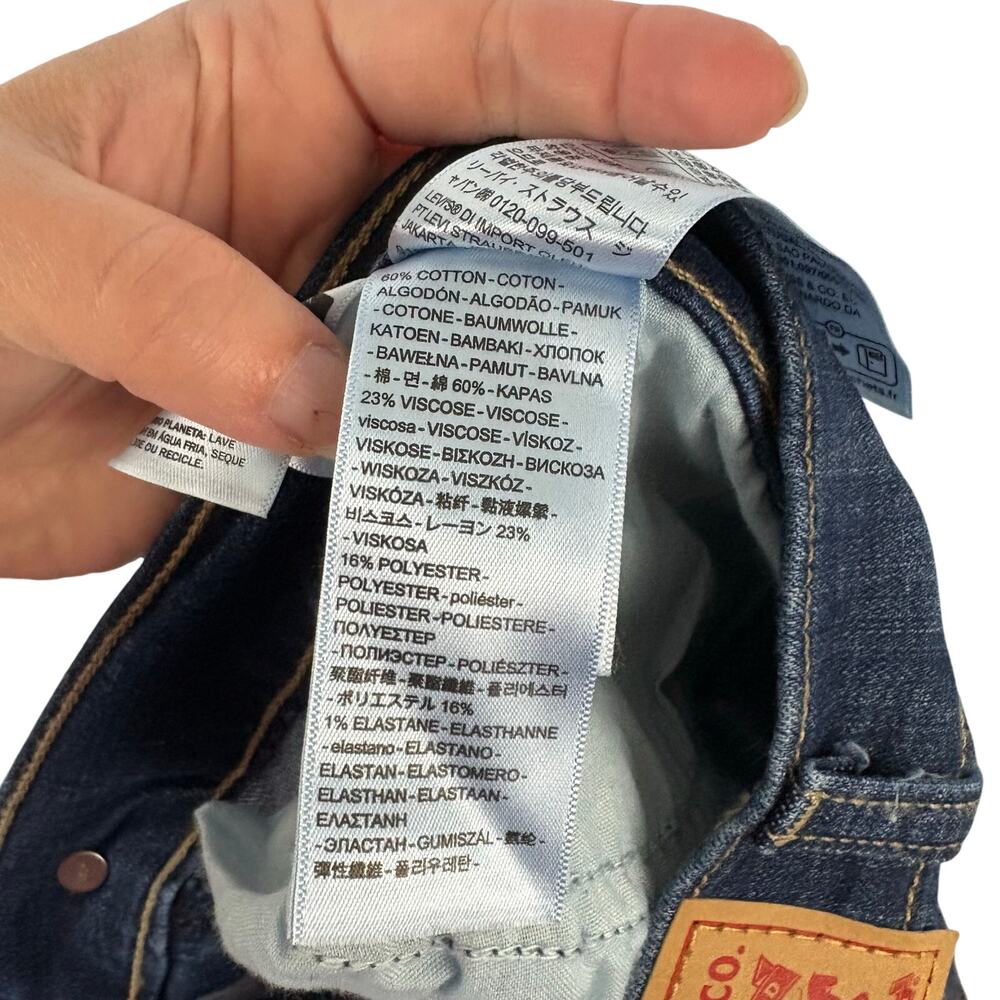 Levi's Shorts Women’s 34 Blue Mid Length Levis Denim Jeans Cotton 39” Waist - Picture 2 of 6